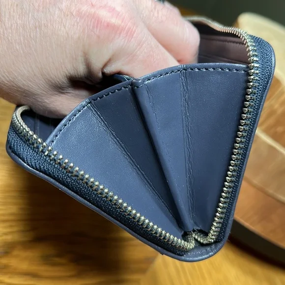 COACH Accordion Zip Wallet In Signature Canvas - Picture 13 of 16